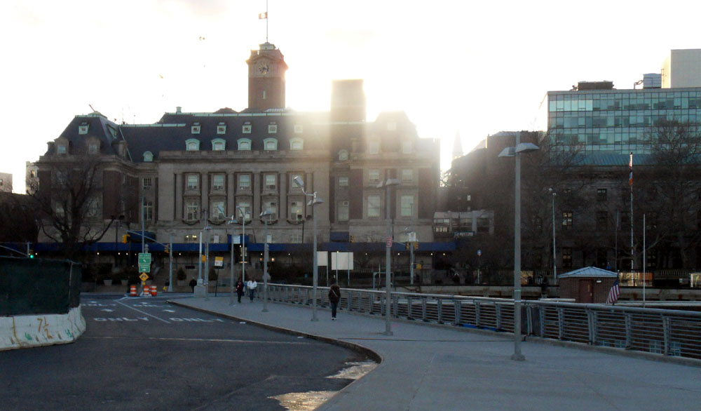 Ferry Terminal lobby, pedestrian ramp to Richmond Terrace